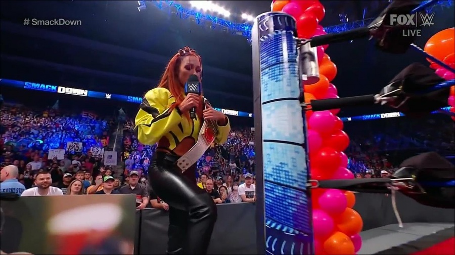 WWE_Friday_Night_SmackDown_2021_09_17_720p_HDTV_x264-NWCHD_mp4_004862915.jpg