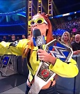 WWE_Friday_Night_SmackDown_2021_09_17_720p_HDTV_x264-NWCHD_mp4_004846899.jpg