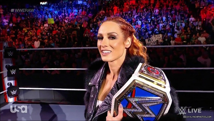 WWE_Monday_Night_Raw_2021_10_04_720p_HDTV_x264-NWCHD_mp4_000250149.jpg