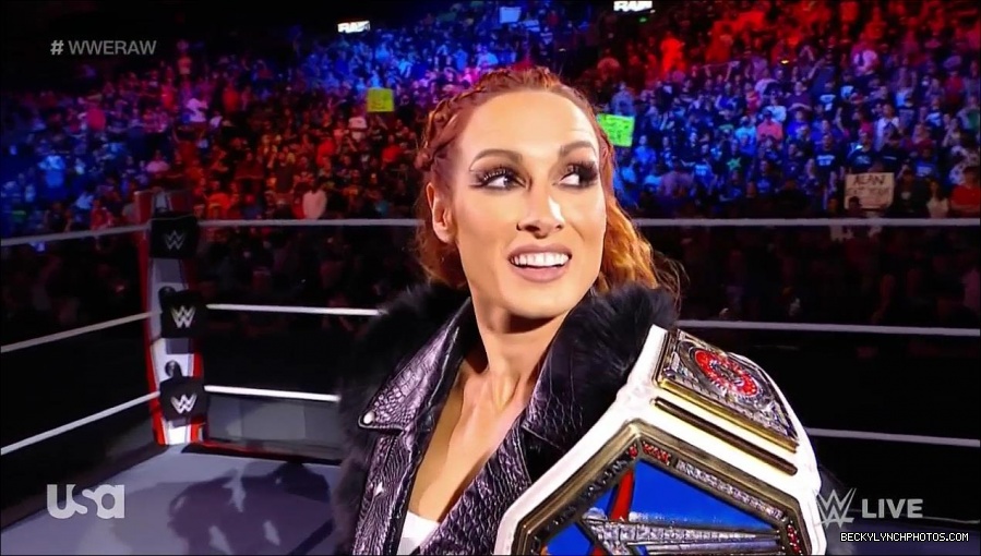 WWE_Monday_Night_Raw_2021_10_04_720p_HDTV_x264-NWCHD_mp4_000251551.jpg