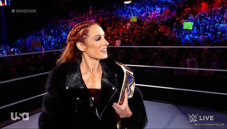 WWE_Monday_Night_Raw_2021_10_04_720p_HDTV_x264-NWCHD_mp4_000252952.jpg