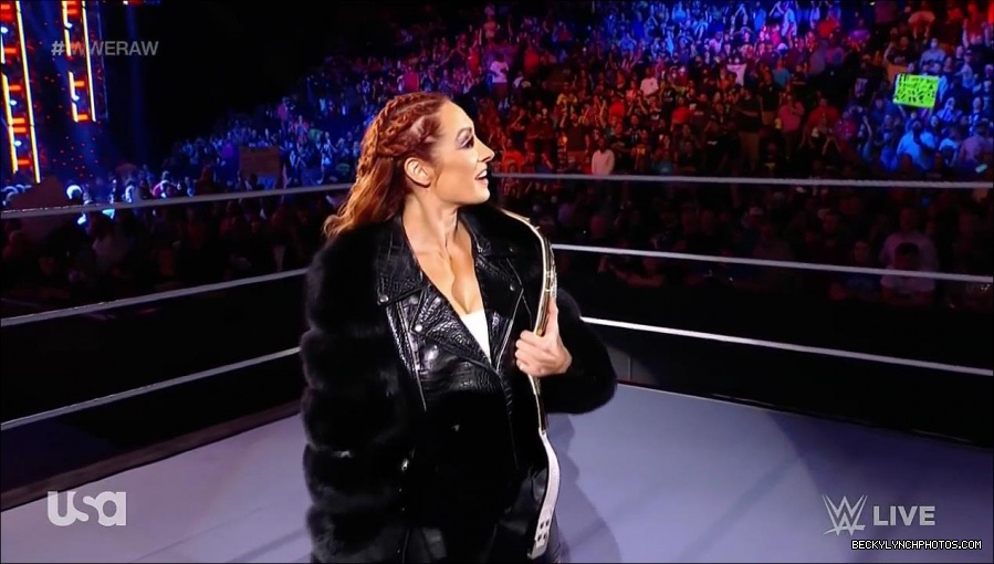 WWE_Monday_Night_Raw_2021_10_04_720p_HDTV_x264-NWCHD_mp4_000254354.jpg