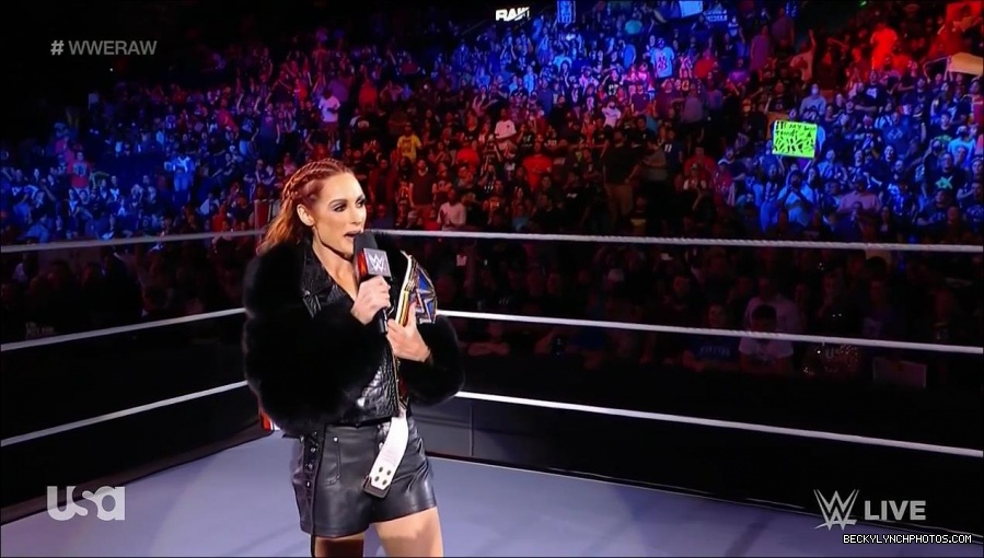 WWE_Monday_Night_Raw_2021_10_04_720p_HDTV_x264-NWCHD_mp4_000269769.jpg