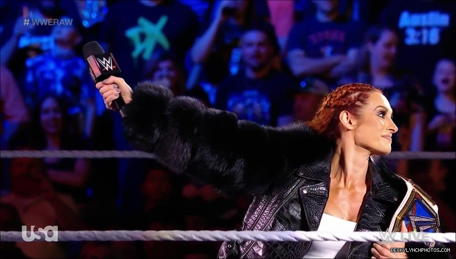 WWE_Monday_Night_Raw_2021_10_04_720p_HDTV_x264-NWCHD_mp4_000315315.jpg