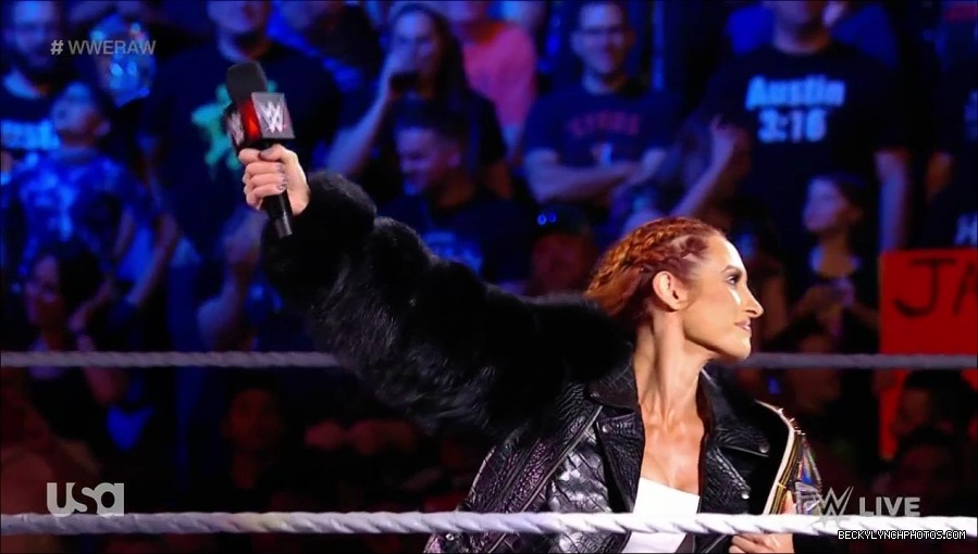 WWE_Monday_Night_Raw_2021_10_04_720p_HDTV_x264-NWCHD_mp4_000316015.jpg