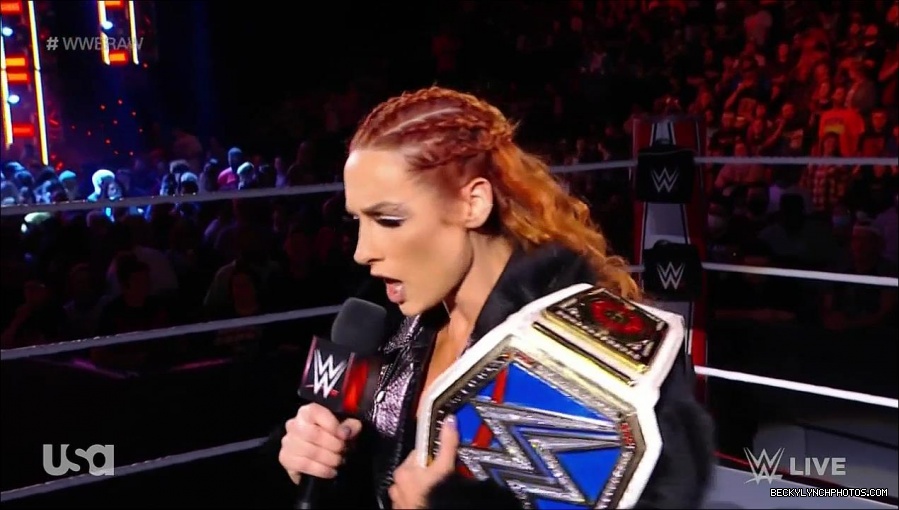 WWE_Monday_Night_Raw_2021_10_04_720p_HDTV_x264-NWCHD_mp4_000327226.jpg