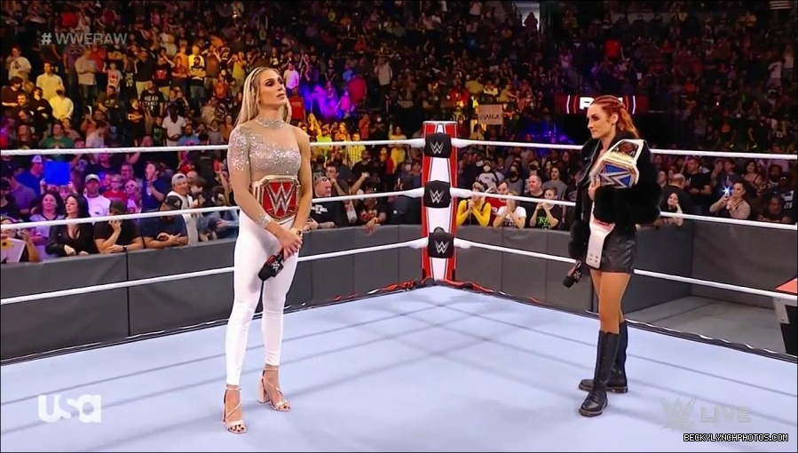 WWE_Monday_Night_Raw_2021_10_04_720p_HDTV_x264-NWCHD_mp4_000564997.jpg