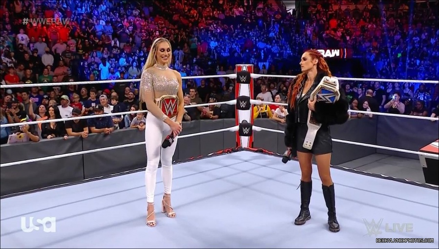 WWE_Monday_Night_Raw_2021_10_04_720p_HDTV_x264-NWCHD_mp4_000592325.jpg