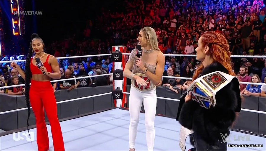 WWE_Monday_Night_Raw_2021_10_04_720p_HDTV_x264-NWCHD_mp4_000636469.jpg