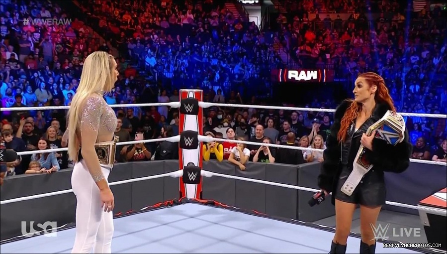 WWE_Monday_Night_Raw_2021_10_04_720p_HDTV_x264-NWCHD_mp4_000652585.jpg