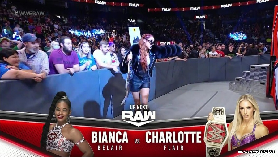 WWE_Monday_Night_Raw_2021_10_04_720p_HDTV_x264-NWCHD_mp4_006966561.jpg