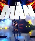 WWE_Monday_Night_Raw_2021_10_04_720p_HDTV_x264-NWCHD_mp4_000157190.jpg