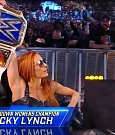 WWE_Friday_Night_SmackDown_2021_10_08_720p_HDTV_x264-NWCHD_mp4_000226359.jpg