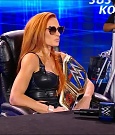WWE_Friday_Night_SmackDown_2021_10_08_720p_HDTV_x264-NWCHD_mp4_000365098.jpg