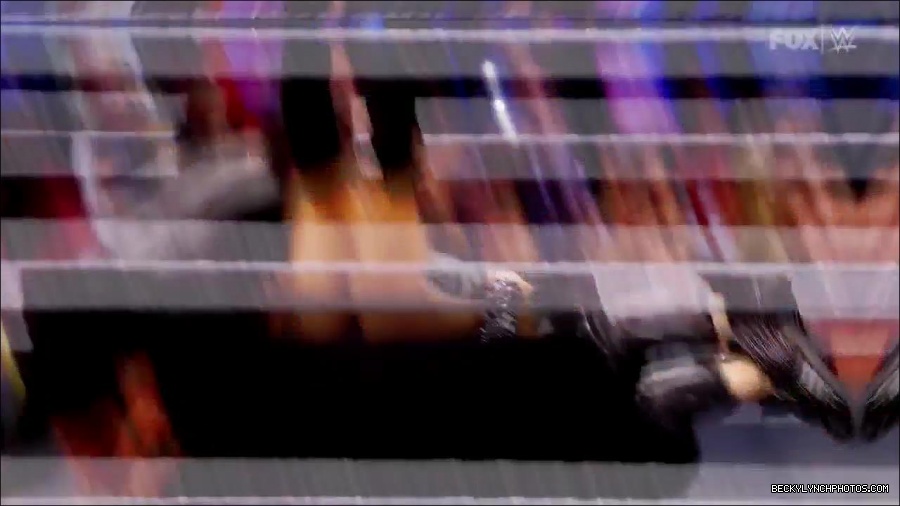 WWE_Supersized_SmackDown_2021_10_15_720p_HDTV_x264-NWCHD_mp4_005061734.jpg
