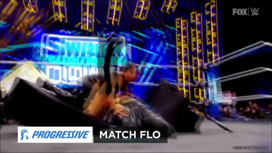 WWE_Supersized_SmackDown_2021_10_15_720p_HDTV_x264-NWCHD_mp4_005063536.jpg