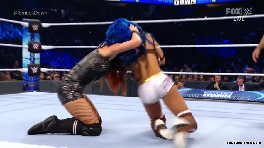 WWE_Supersized_SmackDown_2021_10_15_720p_HDTV_x264-NWCHD_mp4_005243916.jpg