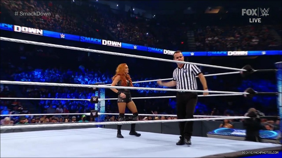 WWE_Supersized_SmackDown_2021_10_15_720p_HDTV_x264-NWCHD_mp4_005525597.jpg