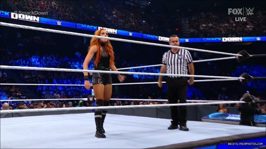 WWE_Supersized_SmackDown_2021_10_15_720p_HDTV_x264-NWCHD_mp4_005528000.jpg