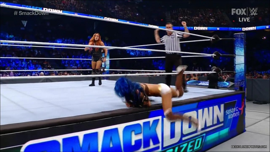 WWE_Supersized_SmackDown_2021_10_15_720p_HDTV_x264-NWCHD_mp4_005533405.jpg