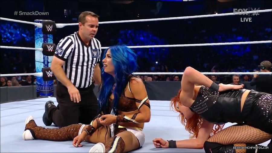 WWE_Supersized_SmackDown_2021_10_15_720p_HDTV_x264-NWCHD_mp4_005651723.jpg
