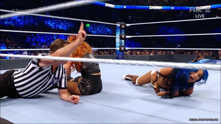 WWE_Supersized_SmackDown_2021_10_15_720p_HDTV_x264-NWCHD_mp4_005699771.jpg