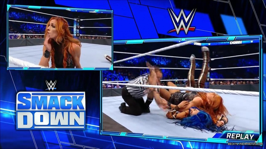 WWE_Supersized_SmackDown_2021_10_15_720p_HDTV_x264-NWCHD_mp4_005712517.jpg