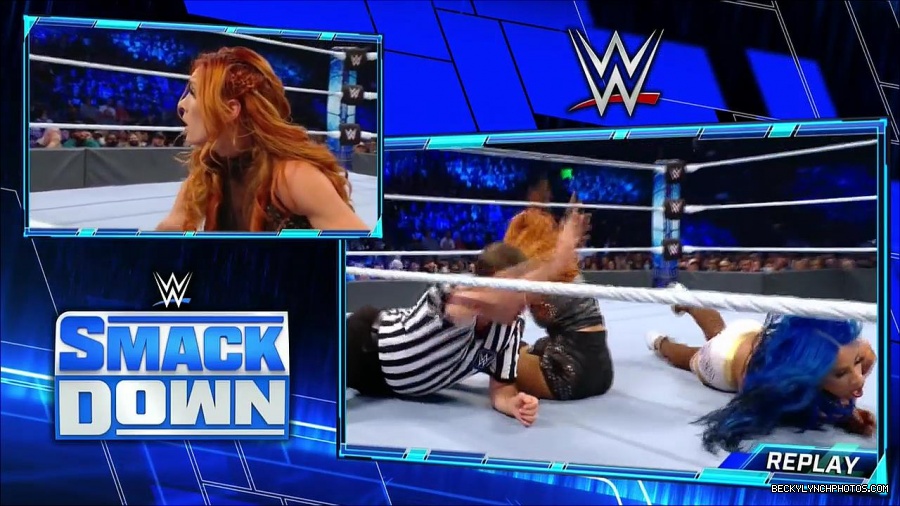 WWE_Supersized_SmackDown_2021_10_15_720p_HDTV_x264-NWCHD_mp4_005714920.jpg
