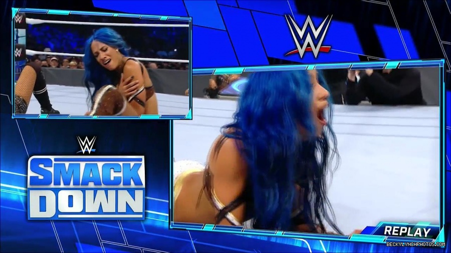 WWE_Supersized_SmackDown_2021_10_15_720p_HDTV_x264-NWCHD_mp4_005843448.jpg