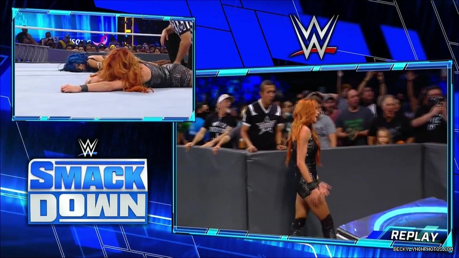 WWE_Supersized_SmackDown_2021_10_15_720p_HDTV_x264-NWCHD_mp4_006164969.jpg