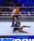 WWE_Supersized_SmackDown_2021_10_15_720p_HDTV_x264-NWCHD_mp4_005536408.jpg