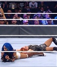 WWE_Supersized_SmackDown_2021_10_15_720p_HDTV_x264-NWCHD_mp4_005835640.jpg
