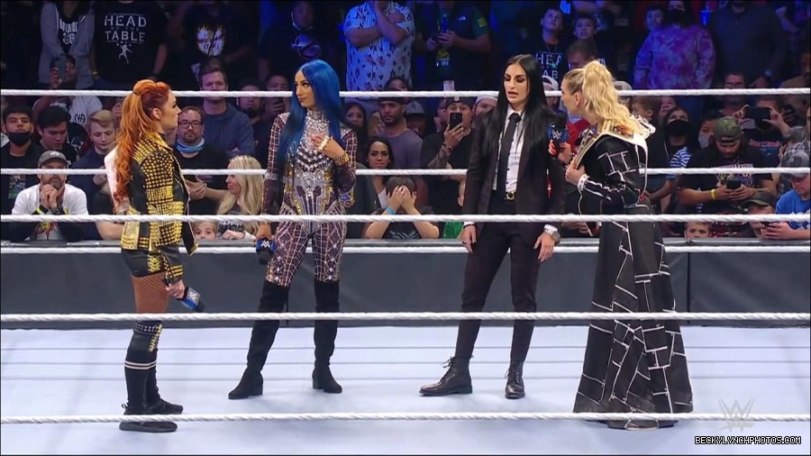 WWE_Friday_Night_SmackDown_2021_10_22_720p_HDTV_x264-Star_mkv_005127594.jpg