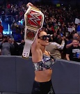 WWE_Monday_Night_Raw_2021_11_08_720p_HDTV_x264-NWCHD_mp4_004162029.jpg