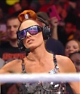 WWE_Monday_Night_Raw_2021_11_08_720p_HDTV_x264-NWCHD_mp4_004702770.jpg