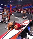 WWE_Monday_Night_Raw_2021_11_08_720p_HDTV_x264-NWCHD_mp4_004721855.jpg