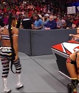 WWE_Monday_Night_Raw_2021_11_08_720p_HDTV_x264-NWCHD_mp4_004724258.jpg
