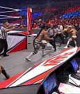 WWE_Monday_Night_Raw_2021_11_08_720p_HDTV_x264-NWCHD_mp4_004731865.jpg