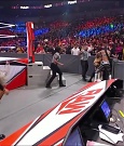 WWE_Monday_Night_Raw_2021_11_08_720p_HDTV_x264-NWCHD_mp4_004739073.jpg