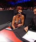 WWE_Monday_Night_Raw_2021_11_08_720p_HDTV_x264-NWCHD_mp4_004815166.jpg