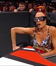 WWE_Monday_Night_Raw_2021_11_08_720p_HDTV_x264-NWCHD_mp4_004856408.jpg