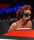 WWE_Monday_Night_Raw_2021_11_08_720p_HDTV_x264-NWCHD_mp4_004922874.jpg