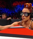 WWE_Monday_Night_Raw_2021_11_08_720p_HDTV_x264-NWCHD_mp4_004984769.jpg