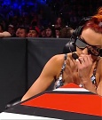 WWE_Monday_Night_Raw_2021_11_08_720p_HDTV_x264-NWCHD_mp4_005093244.jpg