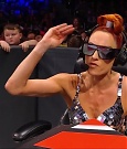 WWE_Monday_Night_Raw_2021_11_08_720p_HDTV_x264-NWCHD_mp4_005100051.jpg