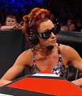 WWE_Monday_Night_Raw_2021_11_08_720p_HDTV_x264-NWCHD_mp4_005151302.jpg