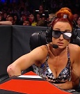 WWE_Monday_Night_Raw_2021_11_08_720p_HDTV_x264-NWCHD_mp4_005226978.jpg