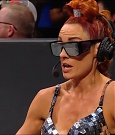 WWE_Monday_Night_Raw_2021_11_08_720p_HDTV_x264-NWCHD_mp4_005408059.jpg