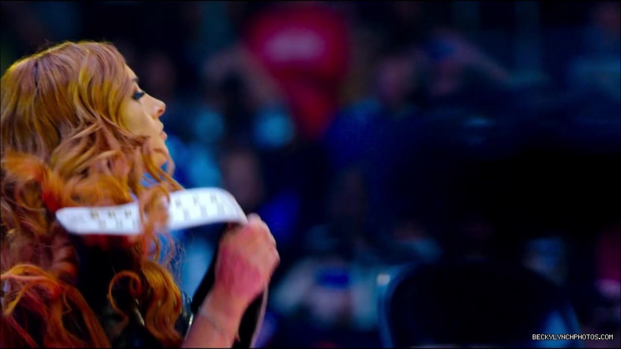 Becky_Lynch_-_The_Man_mp4_000068100.jpg