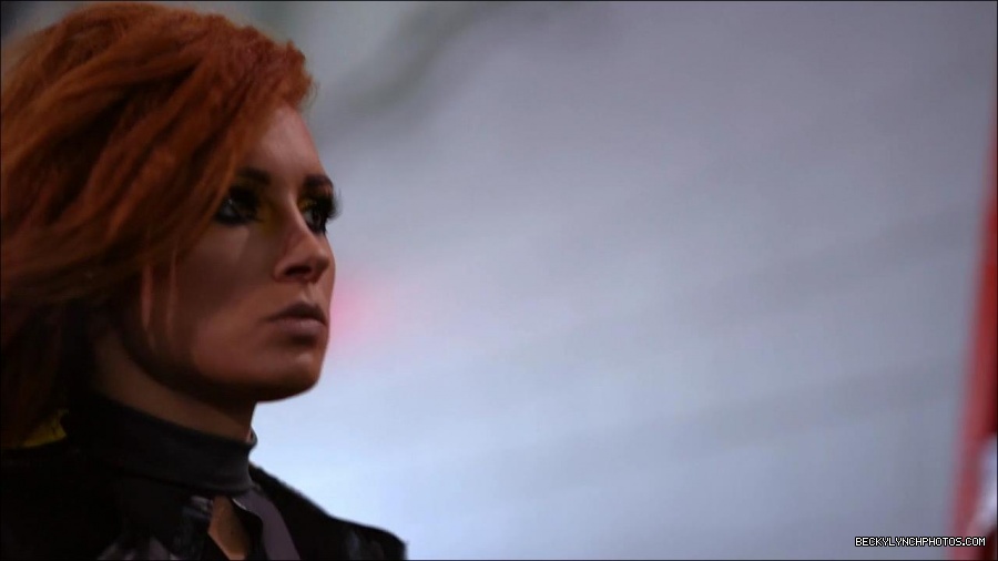 Becky_Lynch_-_The_Man_mp4_000091700.jpg